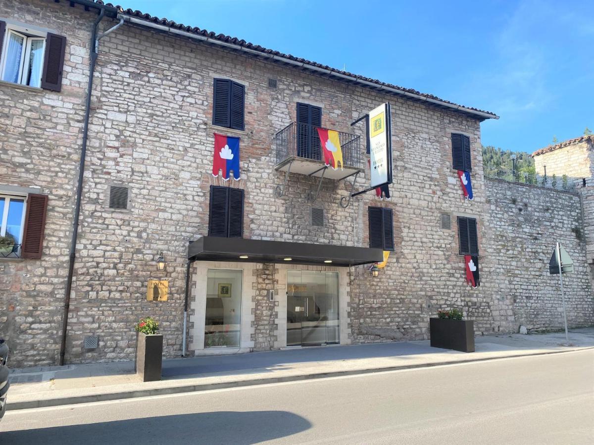 Hotel San Francesco e il lupo Gubbio Esterno foto