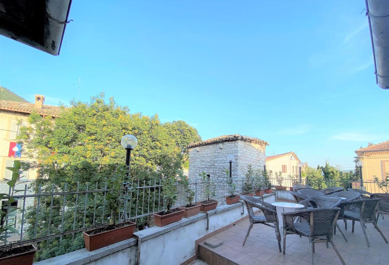 Hotel San Francesco e il lupo Gubbio Esterno foto